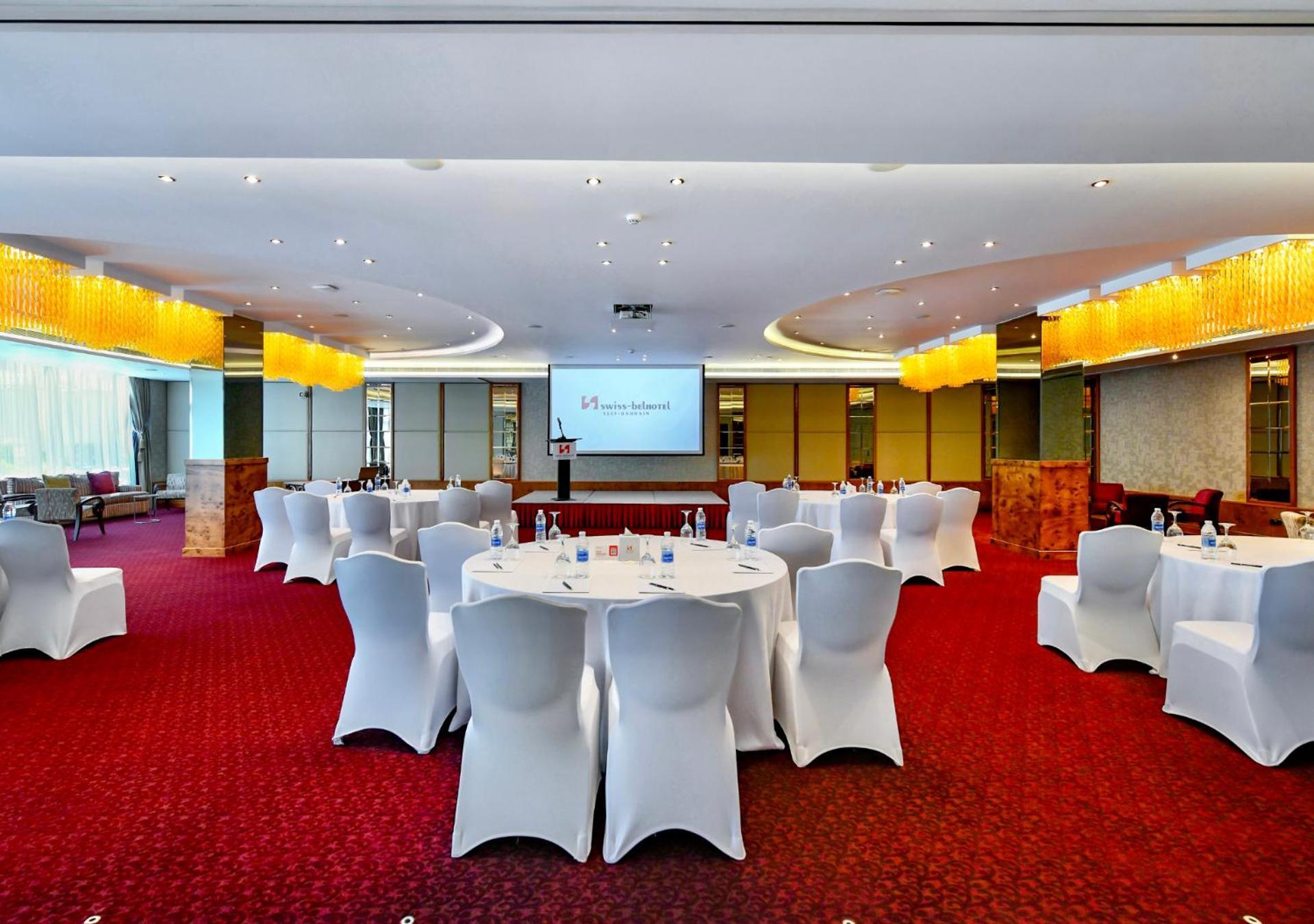 Swiss-Belhotel Seef Bahrain Манама Екстериор снимка