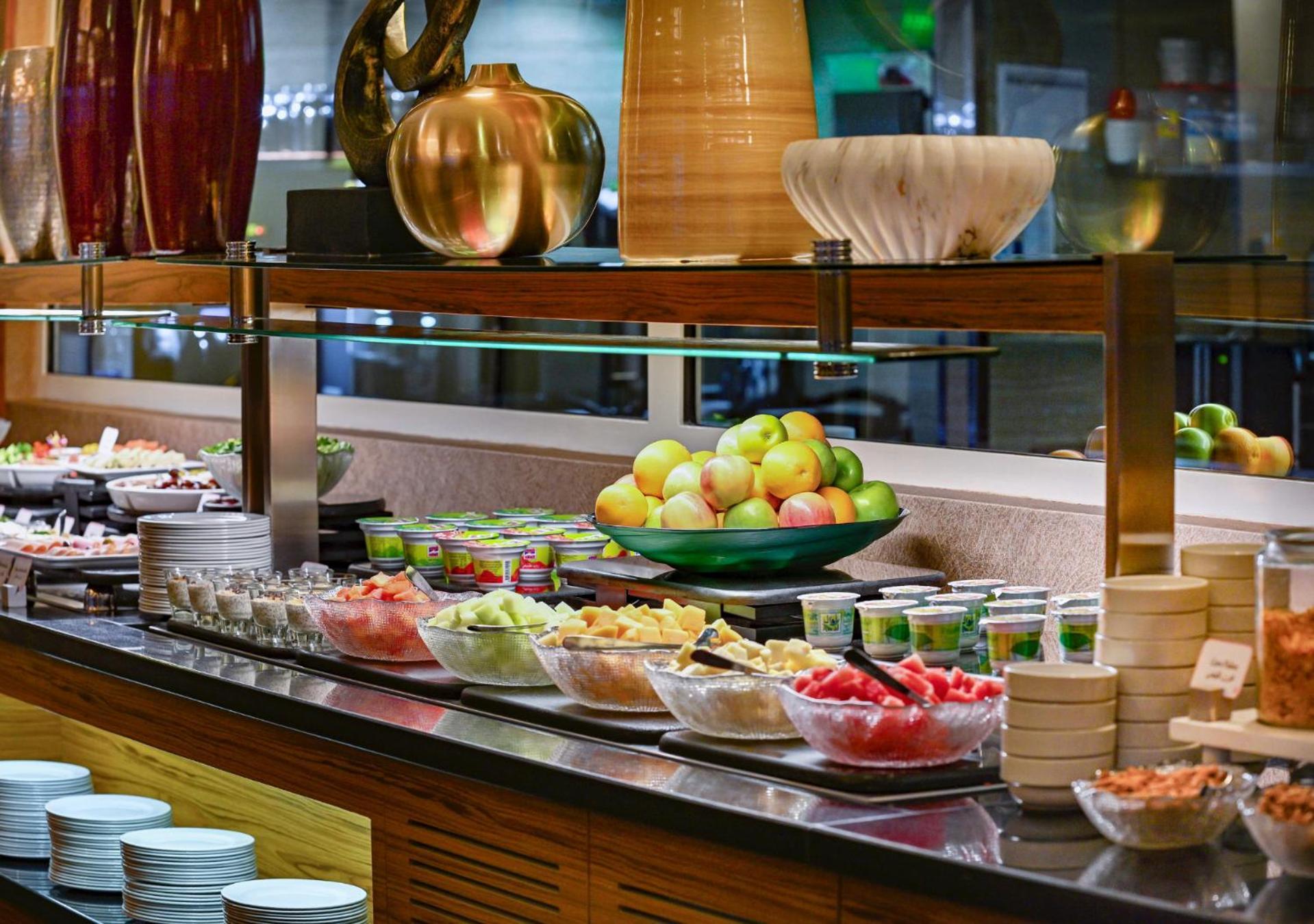 Swiss-Belhotel Seef Bahrain Манама Екстериор снимка