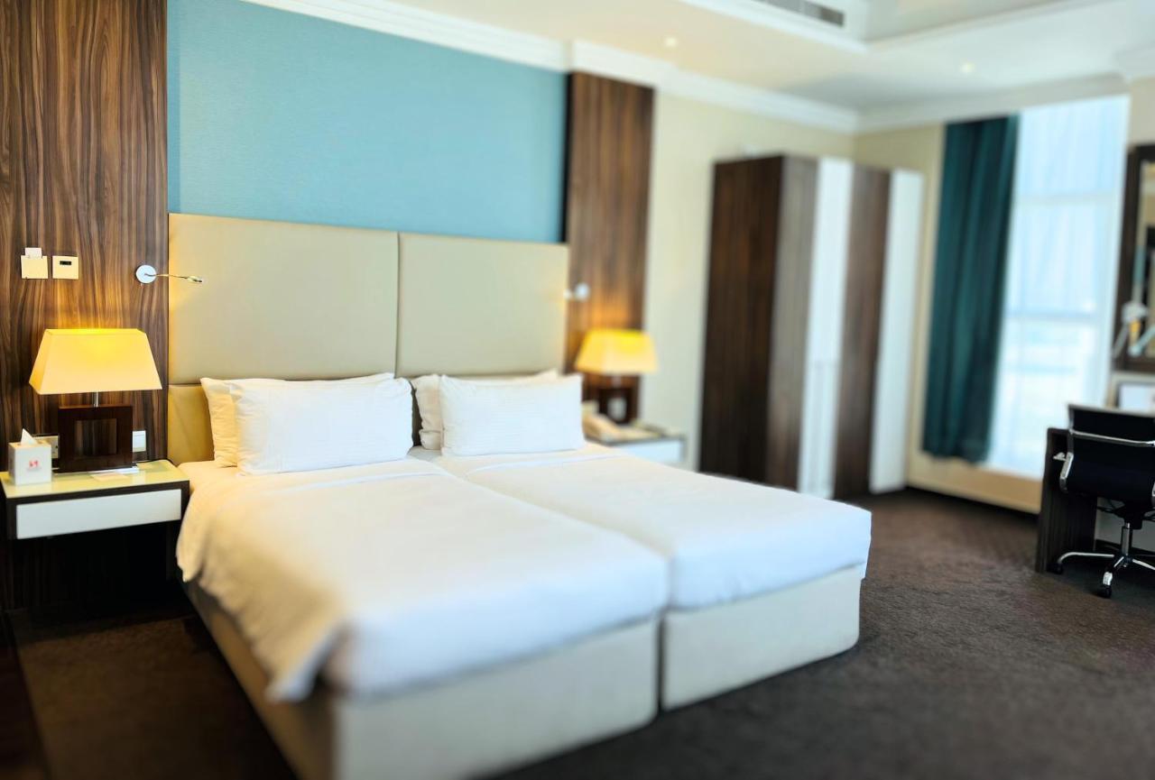 Swiss-Belhotel Seef Bahrain Манама Екстериор снимка